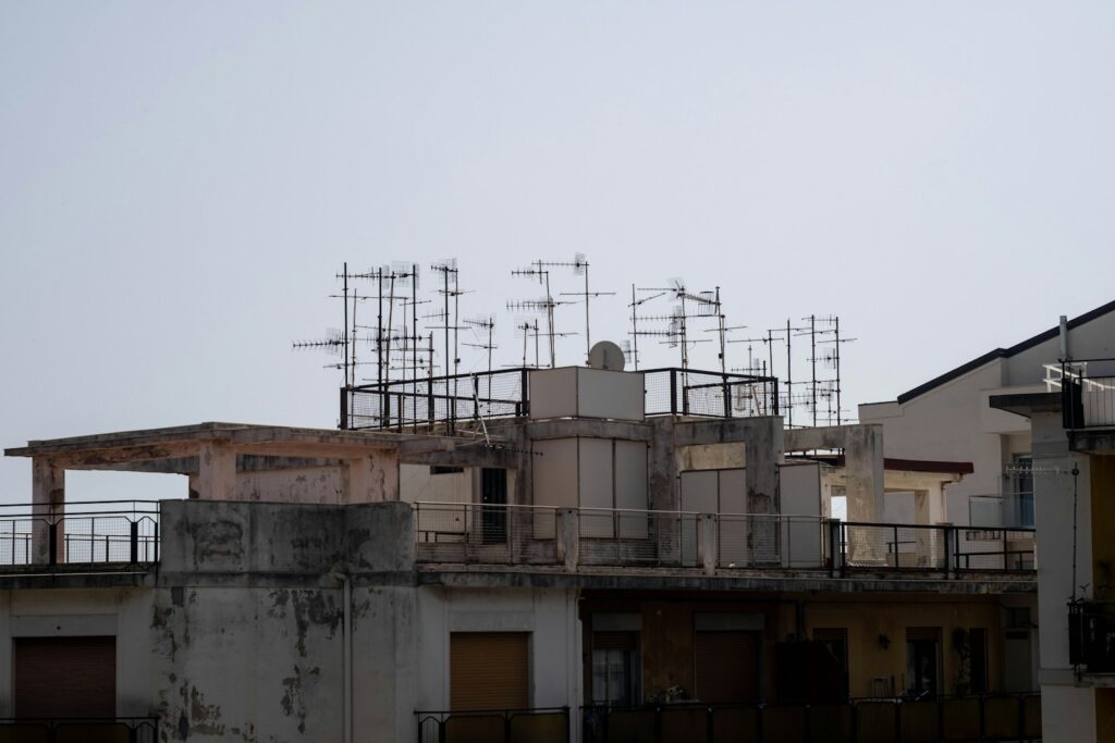 Antenna sul tetto: che fine ha fatto Linkem e la sua rete FWA