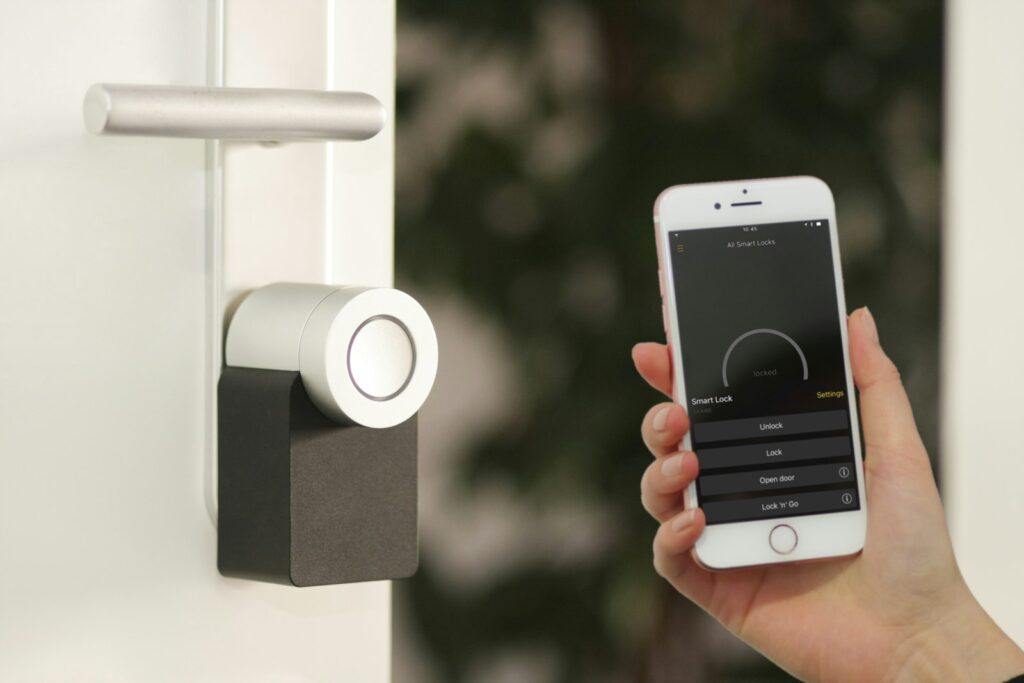 Domotica: app sullo smartphone per comandare la casa