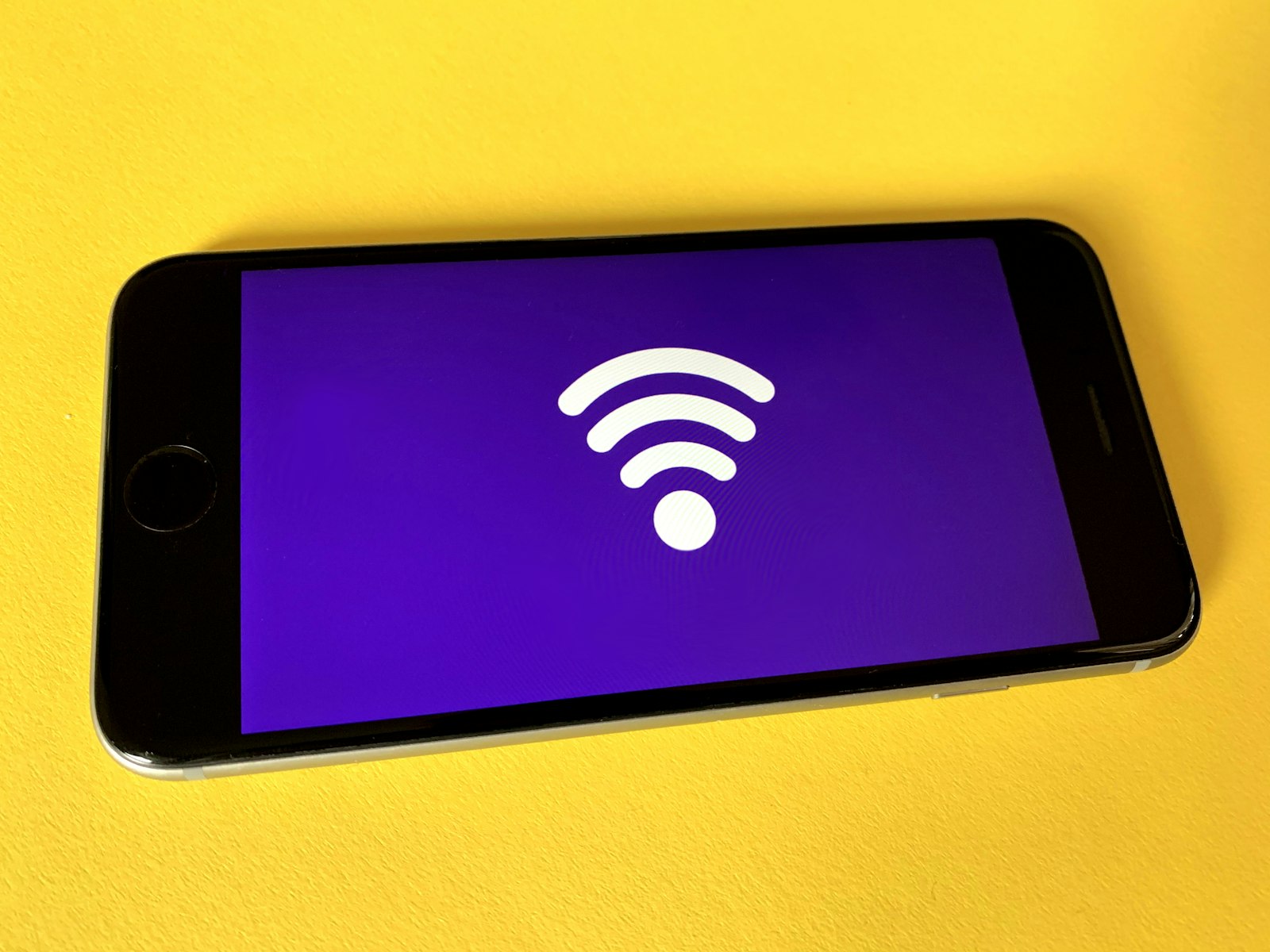 Extender wifi: perché dimezza la velocità (e perché metterne due in fila è una follia) 2 Speed test con lo smartphone per trovare la posizione giusta dell'extender wifi